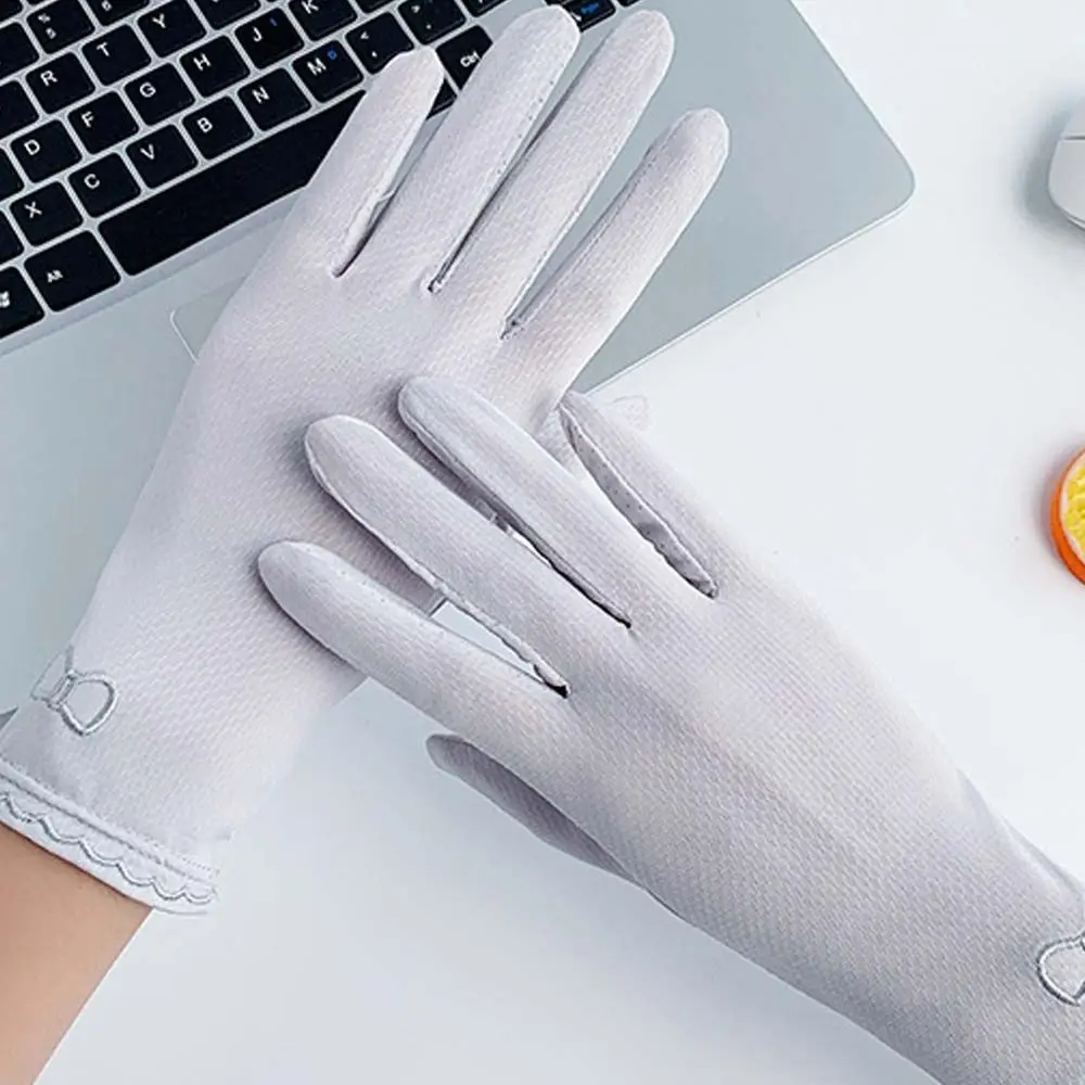 

Women's Outdoor Riding UV Protection Thin Gloves Ice Silk Sun Protection Gloves Breathable Ladies Bow Tree Pattern Gloves