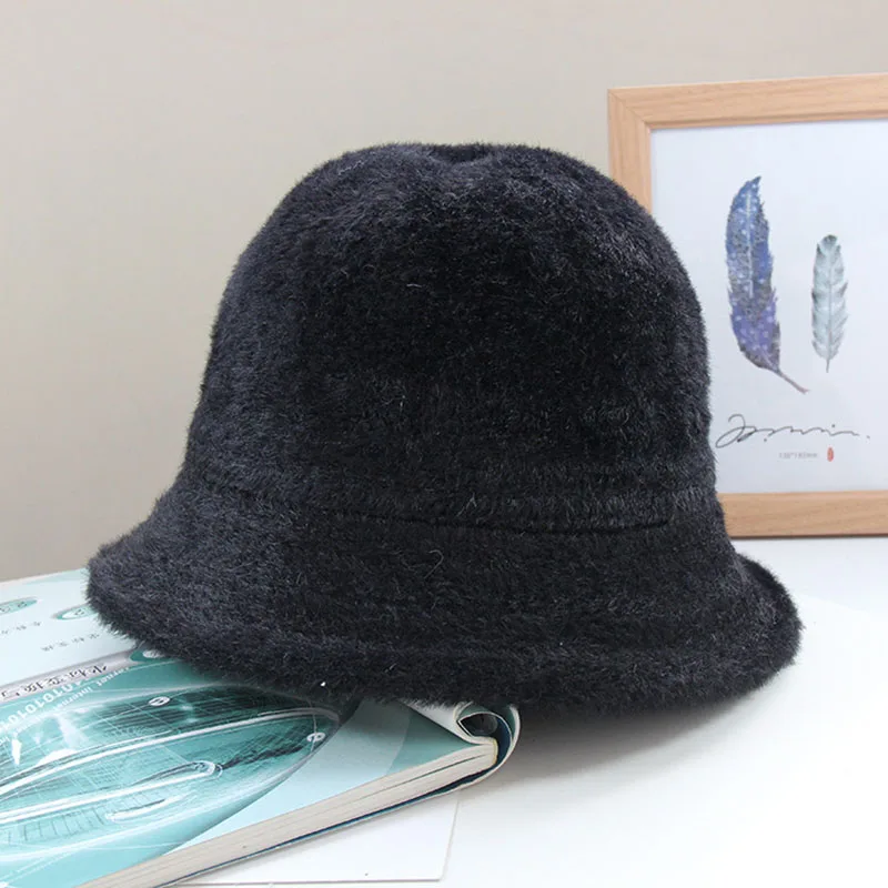 Зимняя теплая шапка-котелок с имитацией мраморной козырька небольшими полями