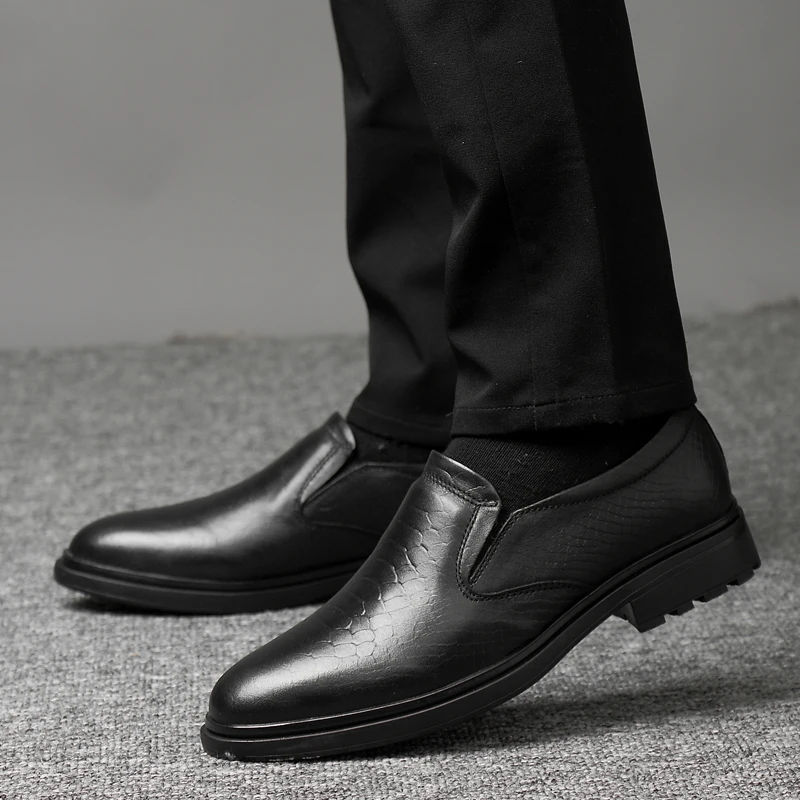 

Casual Man Shoes Men Casual Shoes Leather Zapatos Casuales Para Hombre For Leisure 2020 New Breathable Man Fashion Black