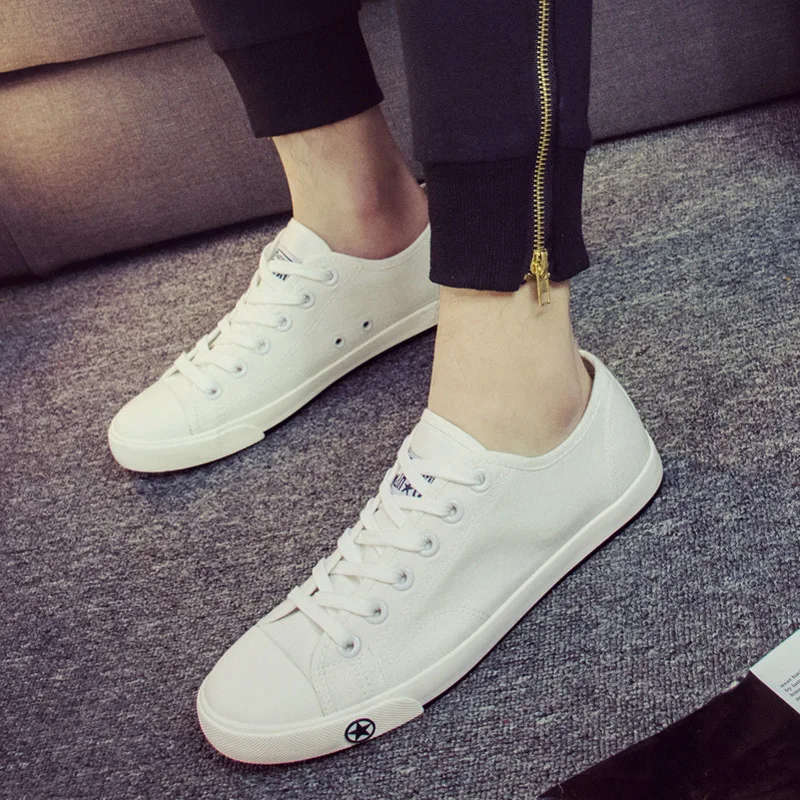 

New canvas shoes, men's small white shoes one foot lazy shoes fashionable shoes