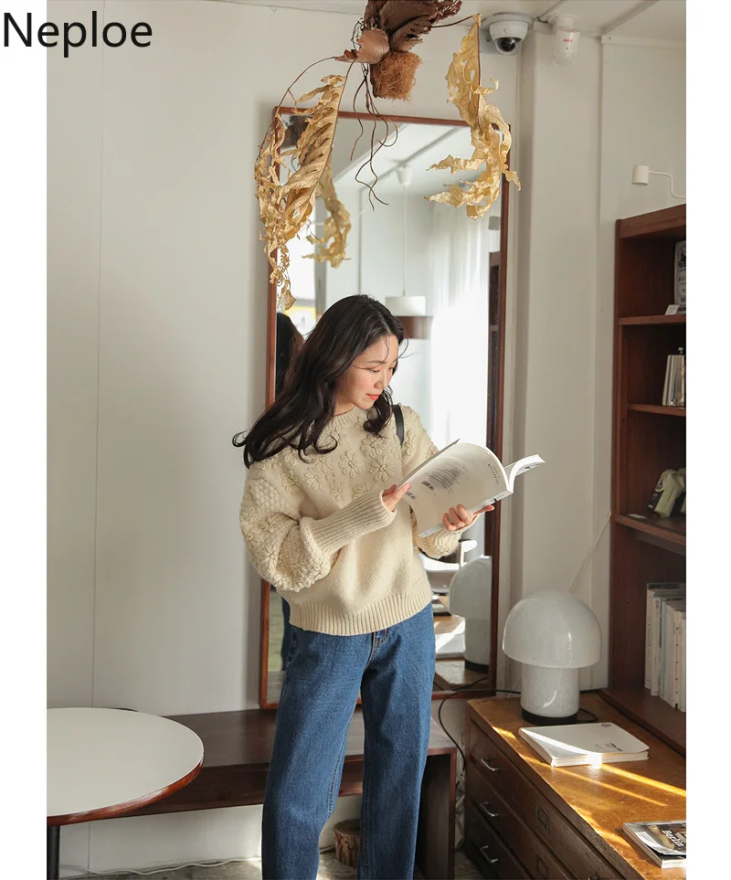 Женский вязаный свитер с вышивкой Neploe джемпер свободного кроя круглым вырезом и