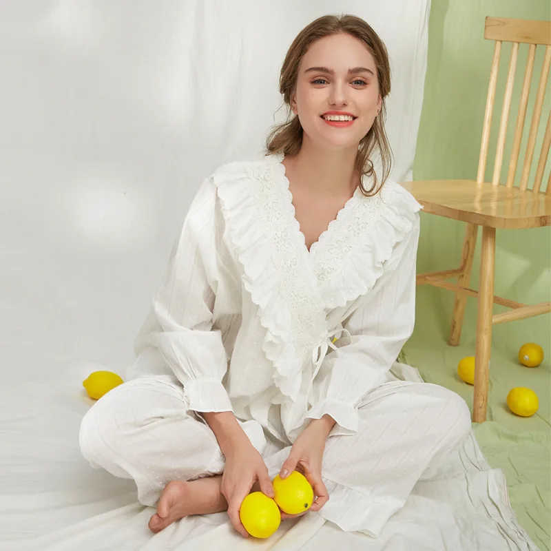 

Cute Flower Embroidery Lace V Neck Pajama Sets Vintage Lady Lace Up Princess Pyjamas Set Sleep Loungewear Nightclothes