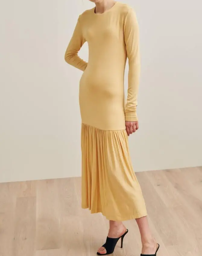 Женское желтое оливковое платье миди из вискозы Lomello с воланами плиссированное