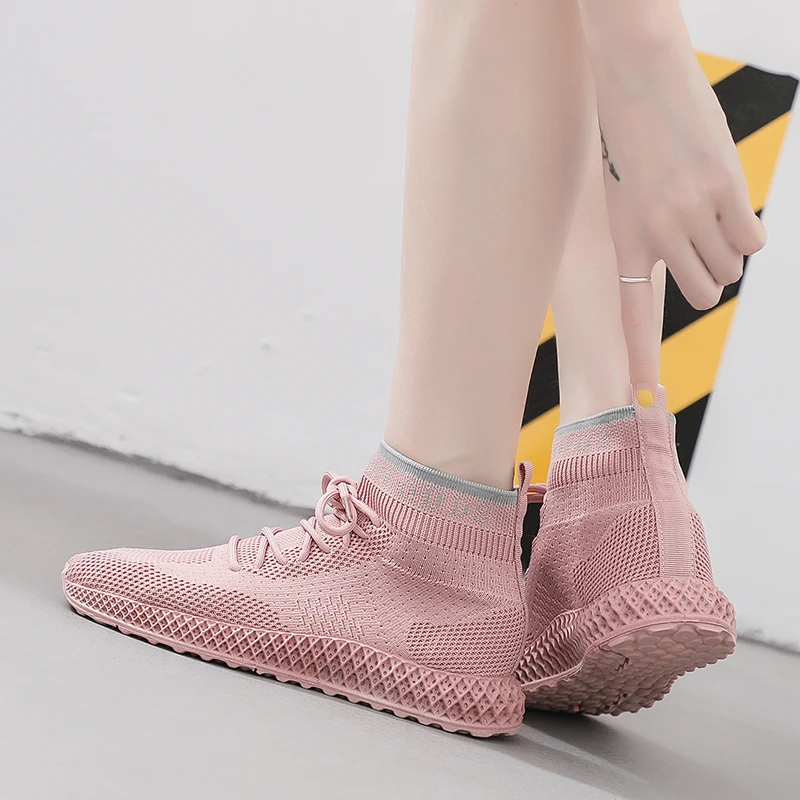 Женская обувь увеличивающая рост ботинки с острым носком тканевая женская без