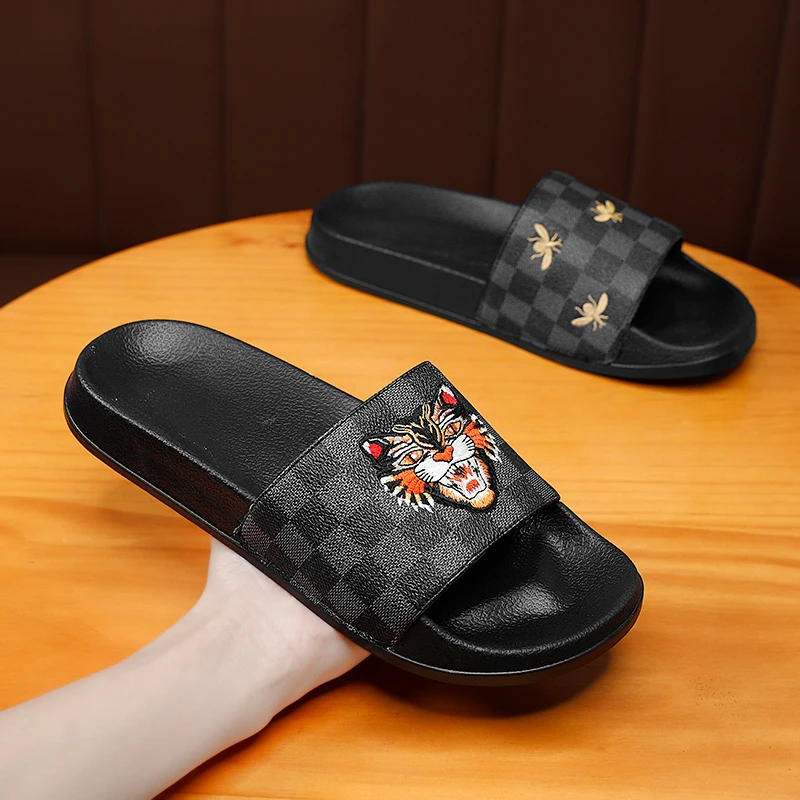 

2021 series summer sandals and slippers breathable non-slip unisex high quality outdoor men's slippers home shower sandals