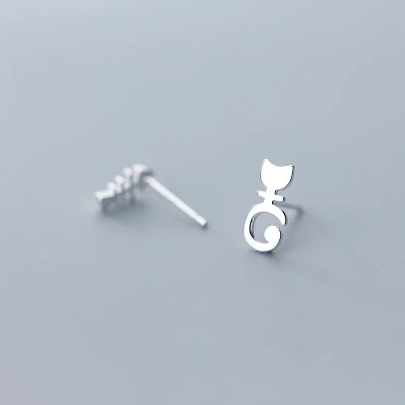 Серьги гвоздики из серебра 2018 пробы с фианитом|Серьги-гвоздики| |