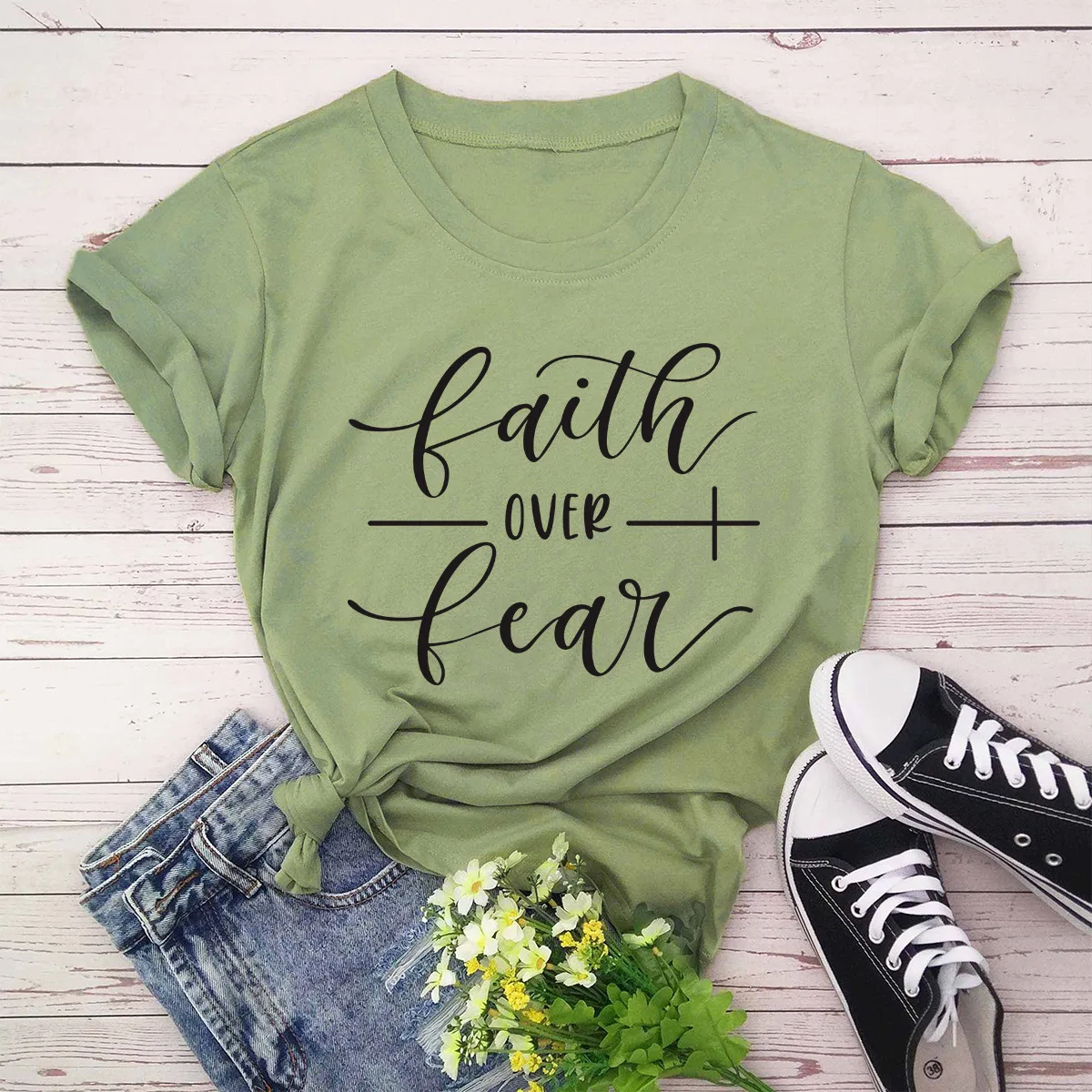 Faith более страха с буквенным принтом Футболка для женщин коротким рукавом О