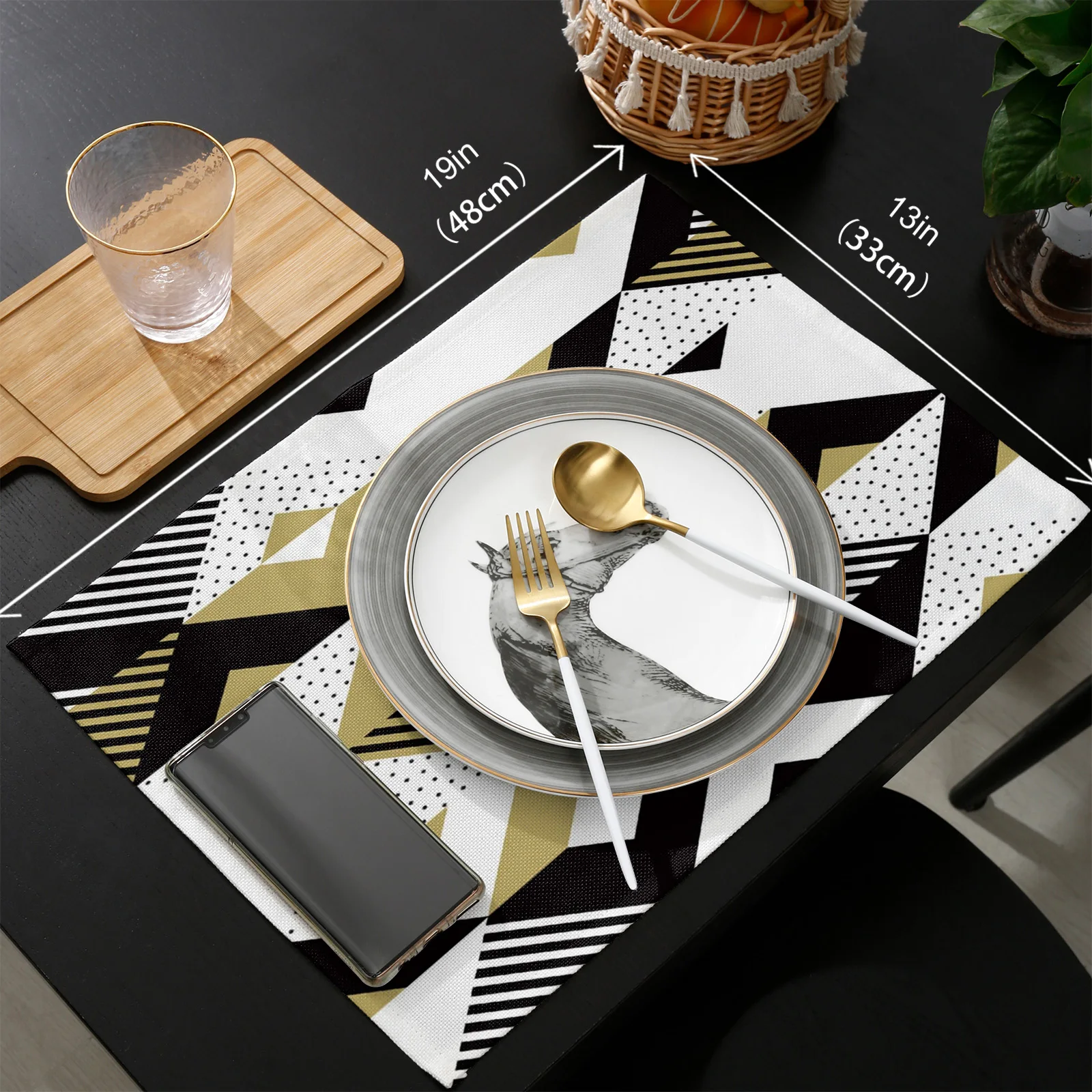 

Golden Triangle Geometric Shape Table Runner Placemats Set Wedding Table Decoration Table Runner for Kitchen Dining