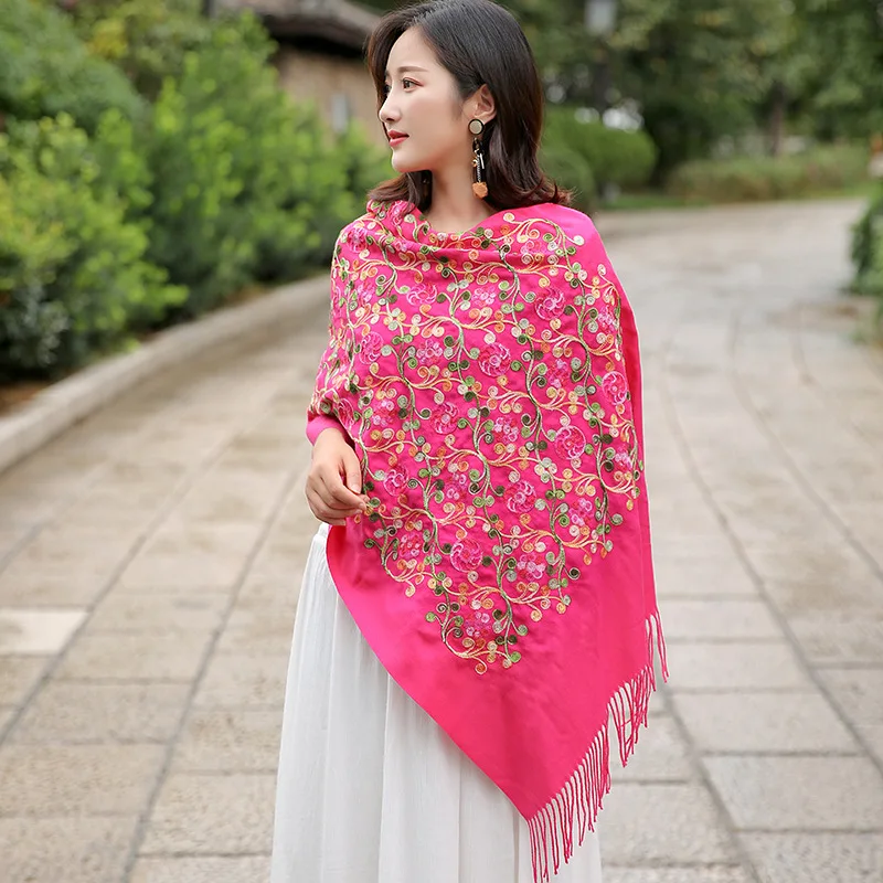 Brand Sales Autumn And Winter New Cashmere Embroidery Scarf National Wind Circle Flower Tassel Decoration Warm Shawl | Аксессуары для
