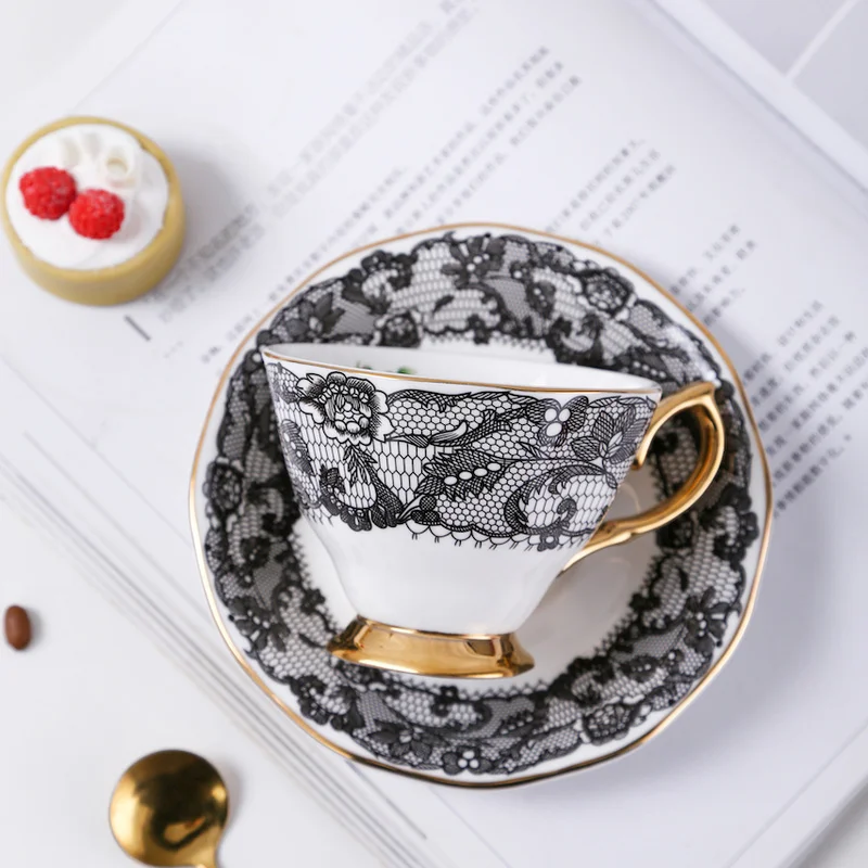 

GY Coffee Cup Black Lace British Bone China Coffee Cup and Saucer Afternoon Tea Black Tea Cup with Spoon Gift Box