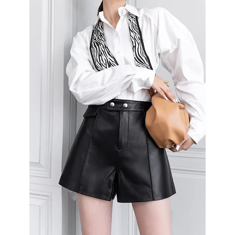 

2021 Autumn new sheepskin shorts women broad legs show thin Korean high-waisted genuine leather pants a-Line pants swreetwear