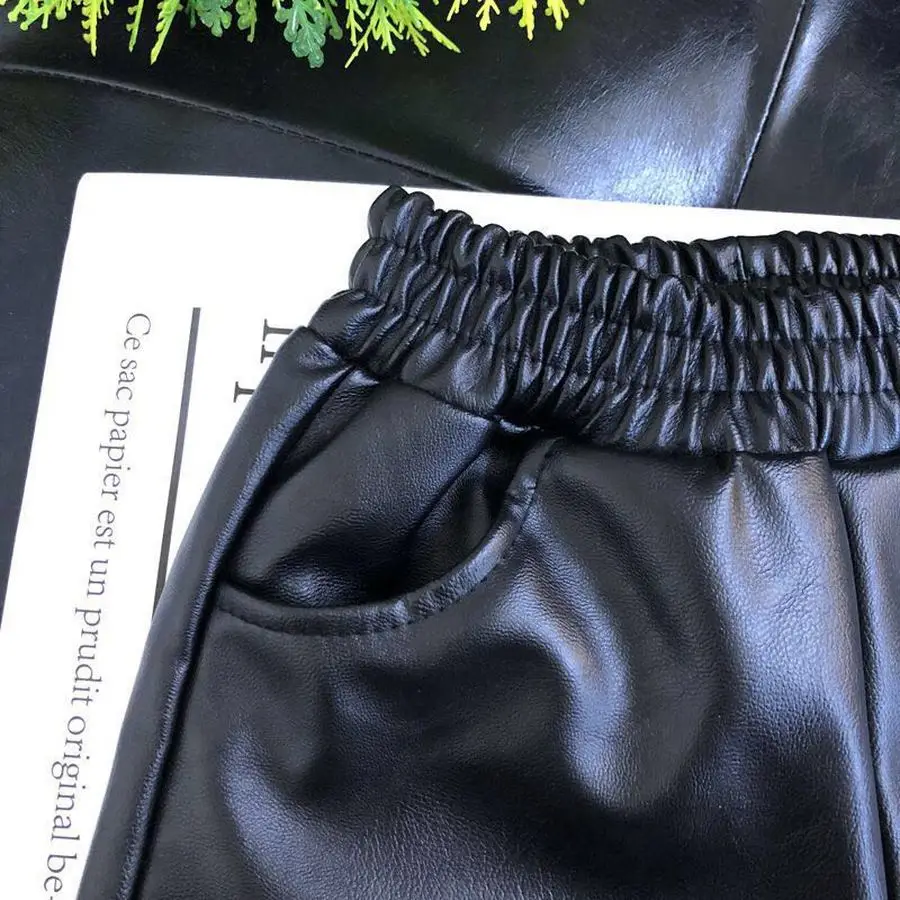 Короткие Зимние флисовые теплые плотные укороченные брюки из искусственной кожи