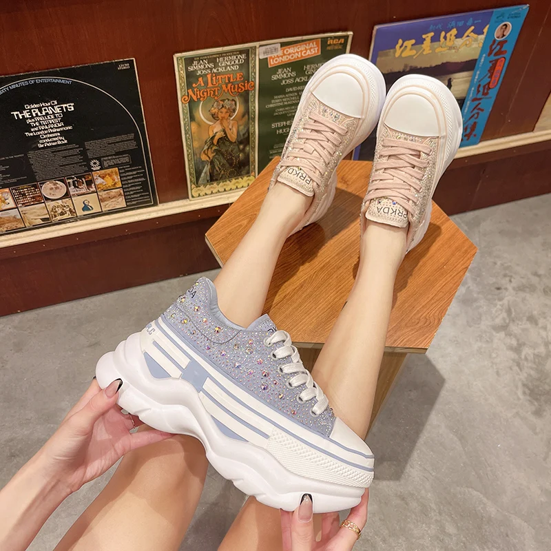 

Casual Woman Shoe Clogs Platform Round Toe Female Footwear Modis All-Match Creepers New Summer Dress Cross 2021 Rubber Fabric Fa