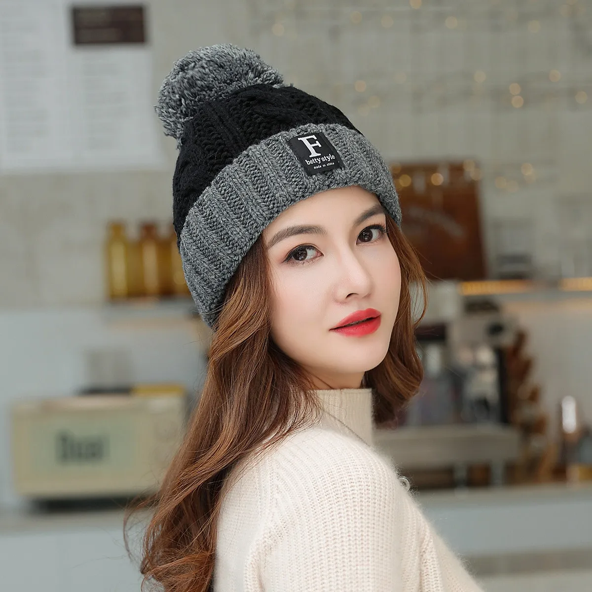 PTAH 2021 Новые зимние шапки для женщин Бини Вязаные однотонные крутые шляпы Девочки Осенние женские бини Теплый боне Кэжуал Шапка Оптовая продажа.