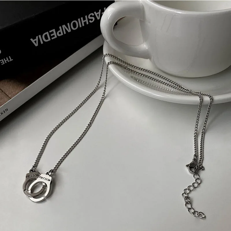 

Handcuff Pendant Necklace For Women Men Steampunk Fashion Jewelry Lover's Collares FREEDOM Valentine's Day Gifts NEW 2020