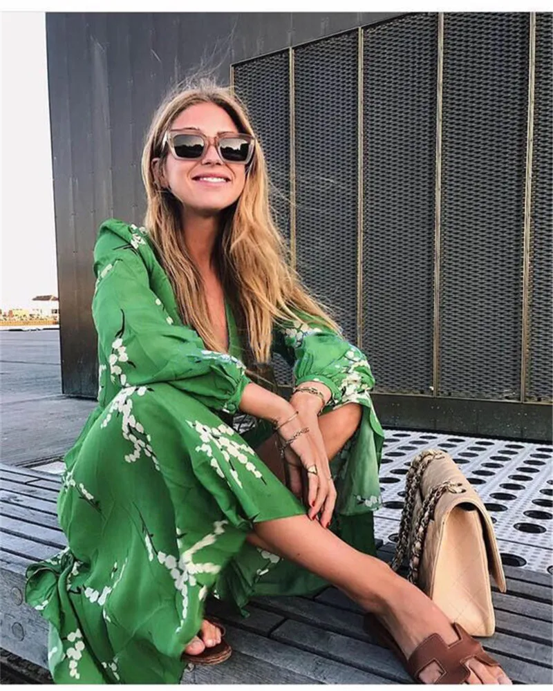 Женское пляжное платье с цветочным принтом Черное длинное длинным рукавом и