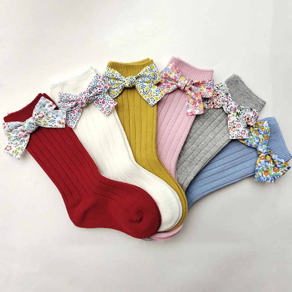 Новинка носки для маленьких девочек до колен с цветочным бантом мягкие хлопковые