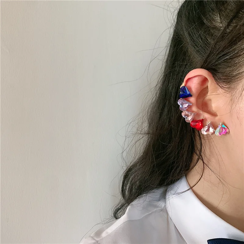 

1PCS Style Girl Colored Diamond Love One-piece Earrings Female Ear Bone Clip Without Pierced Ear Clip Temperament Sweet Earrings