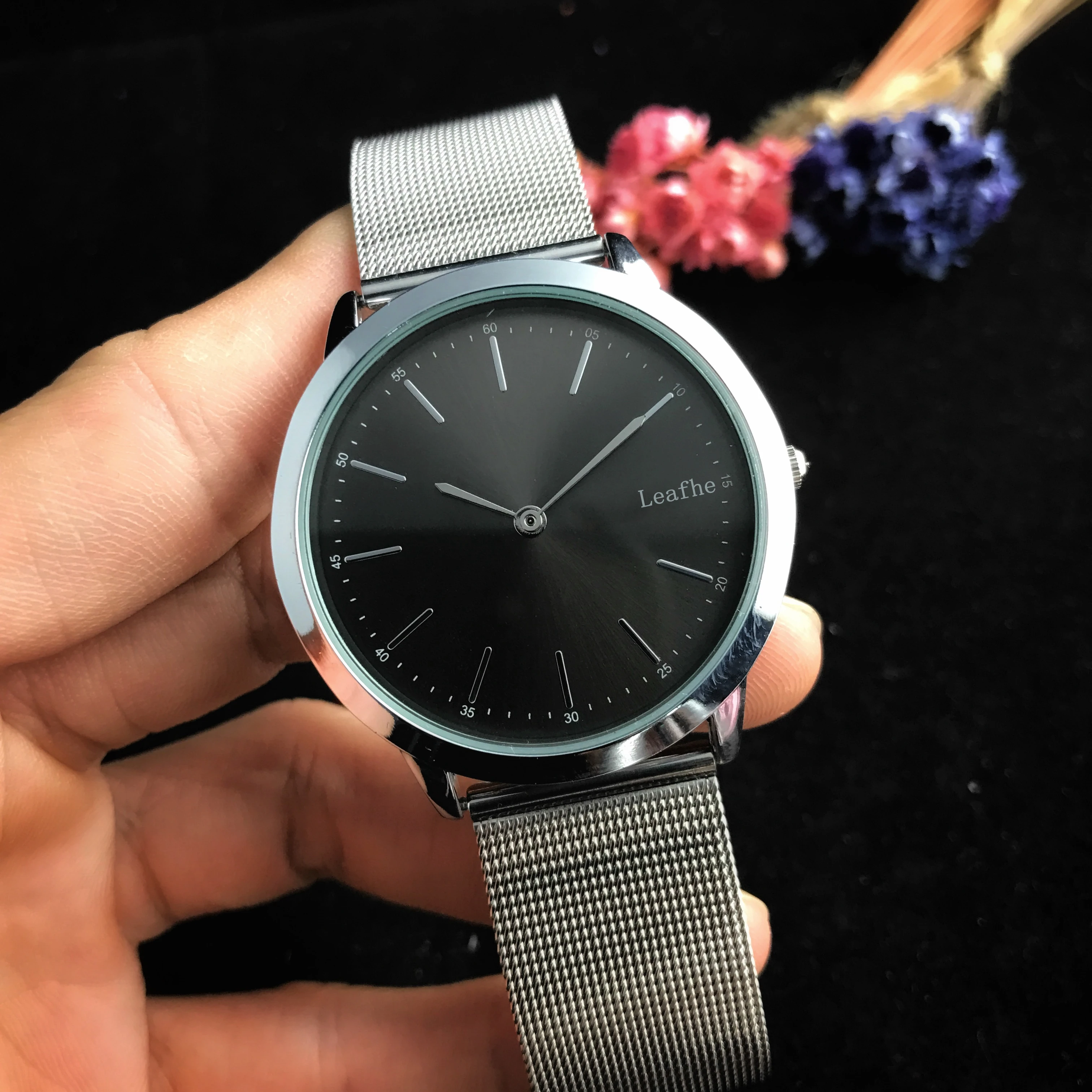 

Fashion Crocodile Watches Stainless Steel Mesh Strap Quartz Watch Black Clock Boys and Girls Favorite Gifts First Choice