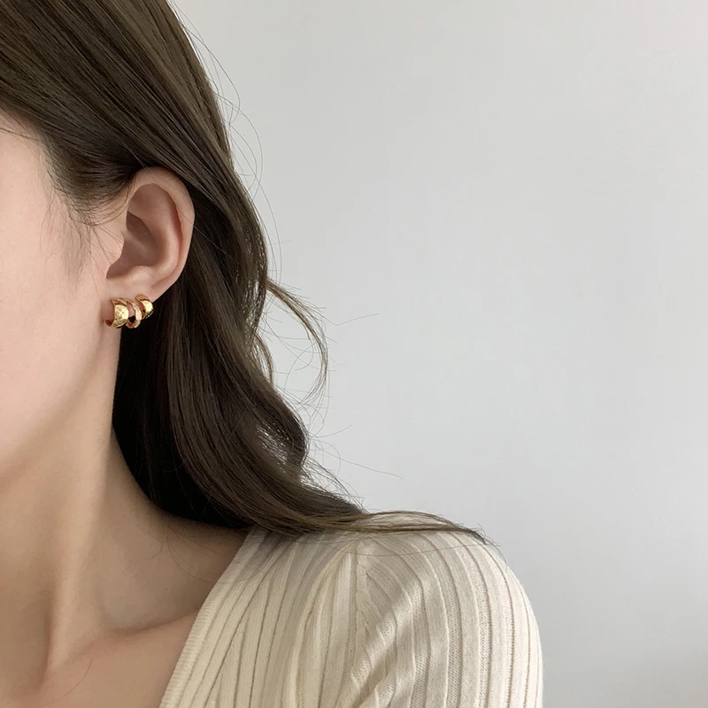 2020 золотые Асимметричные геометрические круглые Спиральные серьги-гвоздики с