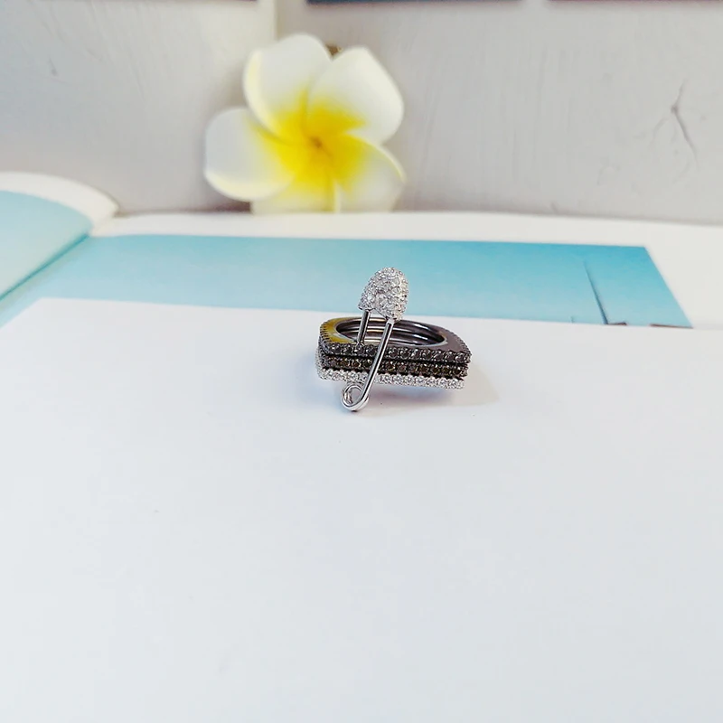 

Color diamond pin ring 925 pure silver micro inlaid zircon fashion simple personality refined elegant design