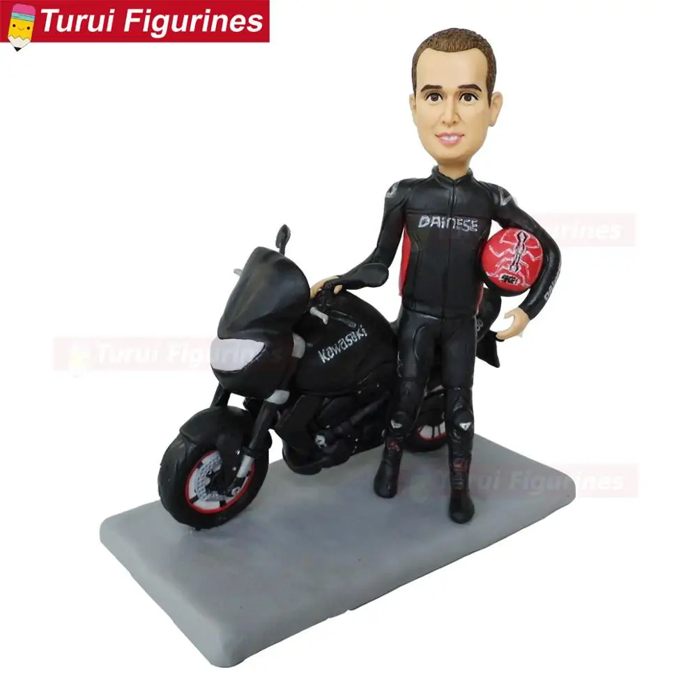 Мальчик с мотоциклом езда мотоцикл bobblehead куклы персонализированные скульптуры