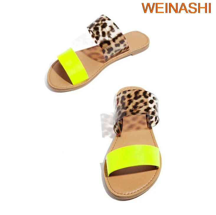 

Outdoor Leisure Beach Sandals Spring/Autumn 2021 New double-layer Leather Graffiti Printed Flat non-slip Durable Slippers