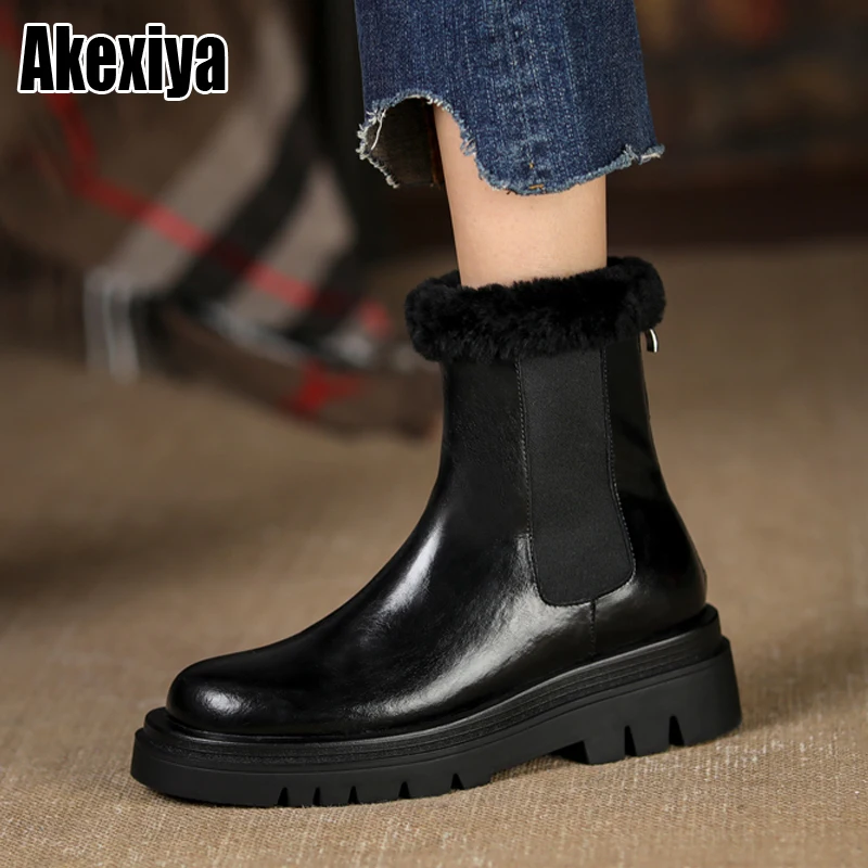 

2021 Autumn and Winter New Genuine Leather wool Warm Short Boots Women's Thick Bottom Middle Chimney Versatile BC2623