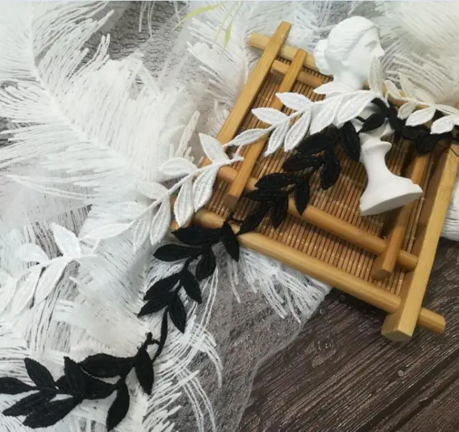 

1Yard Embroidery Lace Ribbon Black White Lace Fabric 2cm Leaf Applique Cotton Lace Fabric Laces cinta encaje ruban dentelle LE35
