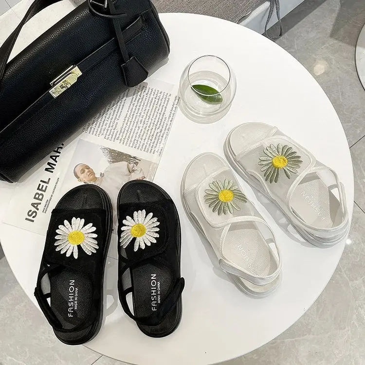 

2021 New Summer Women Platform Sandals Casaul Shoes Chunky Leather Sandals Outdoor Beach Sandals Women's Flat Sandals