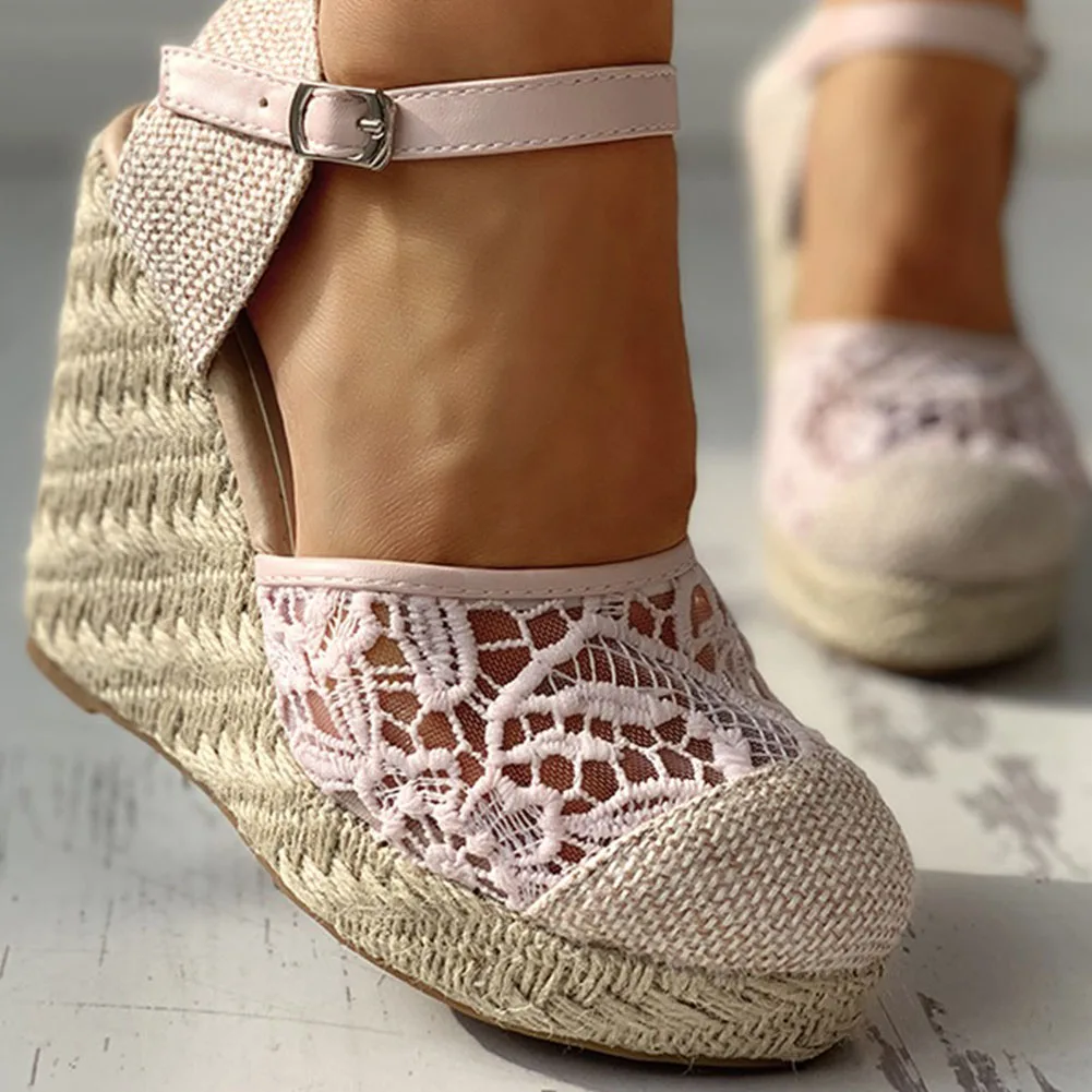 Женские босоножки на танкетке элегантные женские туфли лодочки с ремешком и