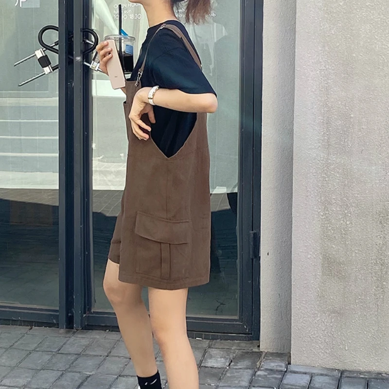 Комбинезон женский однотонный с широкими штанинами карманами |