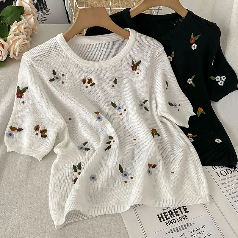 Embroidered Knitwear Women's Fashion Summer 2021 Fashion Design Ice Silk Knitted Top Short Sleeve White Floral Printed T-shirt