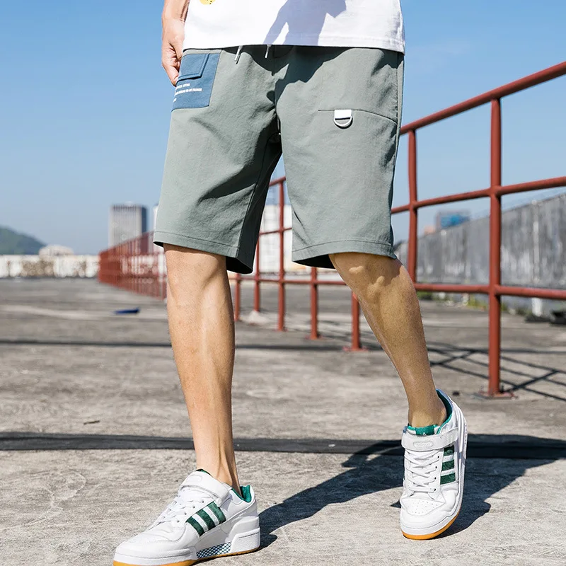 

DSWP men's shorts are casual and loose. Korean trend Summer casual Joker beach pants are thin and wear five pants