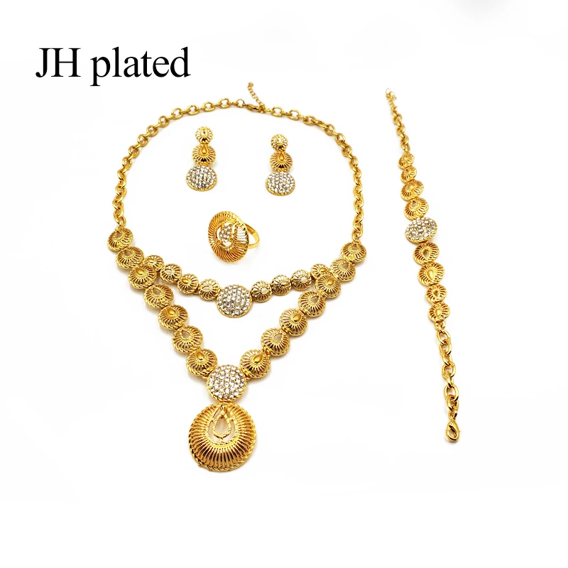 Комплект ювелирных изделий из ожерелья браслета серег и кольца в африканском