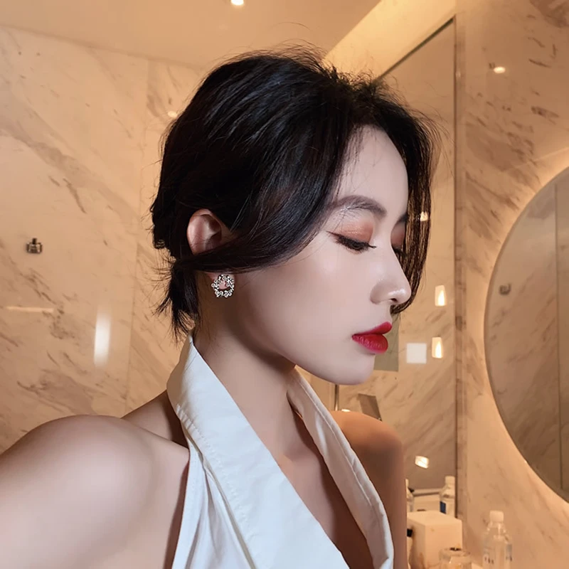 Женские серьги-гвоздики с жемчугом | Украшения и аксессуары