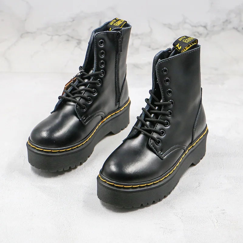 Женские кожаные ботильоны Dr.Martens черные ботинки на толстом каблуке с боковой