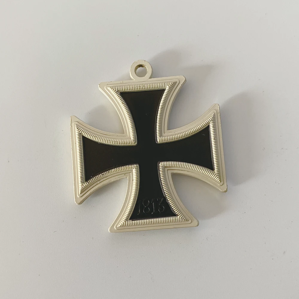 

1813-1939 WWII German War Coin Medal Iron Cross Copy W/ Ribbon