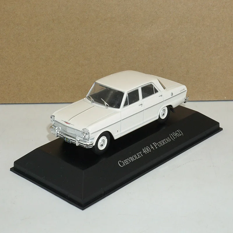 Коллекция дисплей Миниатюрная модель 1/43 соотношение CHEVROLET 400-4 PUERTAS-1962