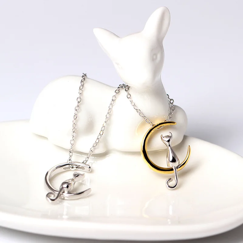 Кулон в виде Луны и милой кошки серебряного цвета с цепочкой кошка животное