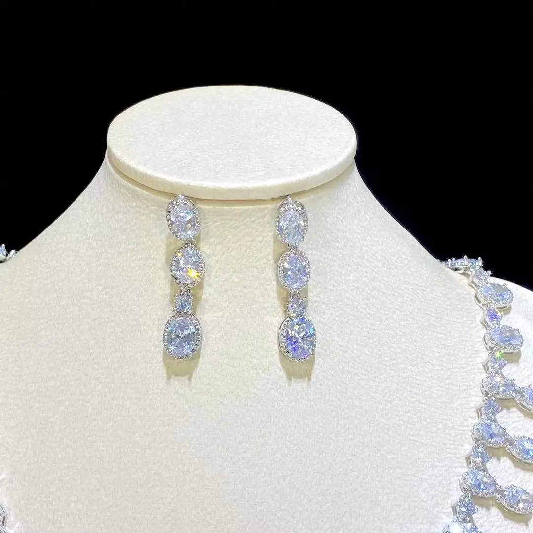 Комплект женских украшений из ожерелья и браслета 2 шт.