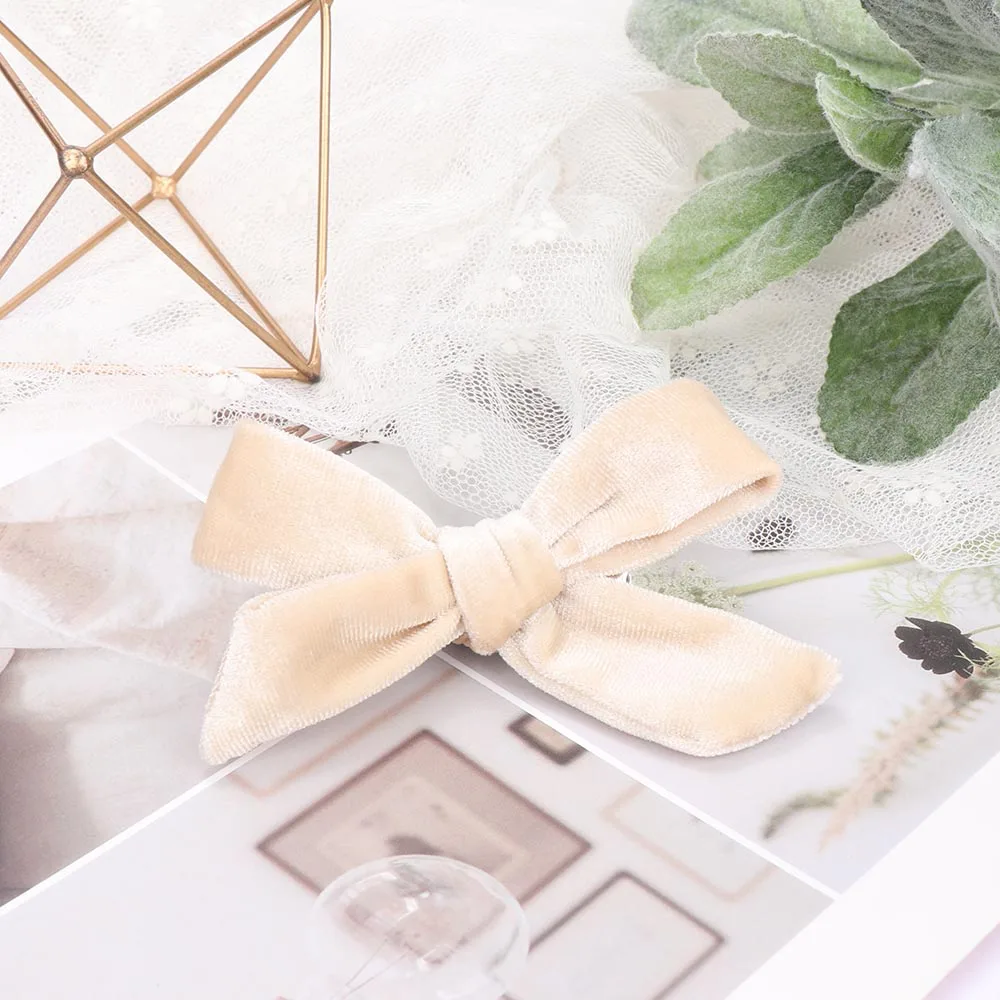 

Fashion Kids Velvet Bow Hairpins Sweet Cute Colorful Bowknot Hair Clips Newborn Barrettes Hair Tiara Girl Hair Ornaments Gifts
