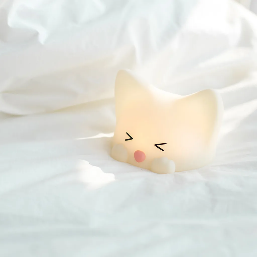 Светящийся ночник с милой котенкой силиконовый светодиодный для детской комнаты