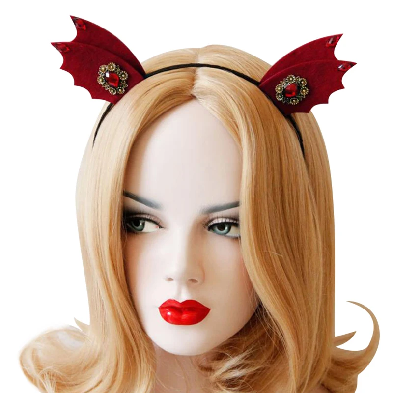 Женские красные уши летучей мыши с золотистыми металлическими цветочными