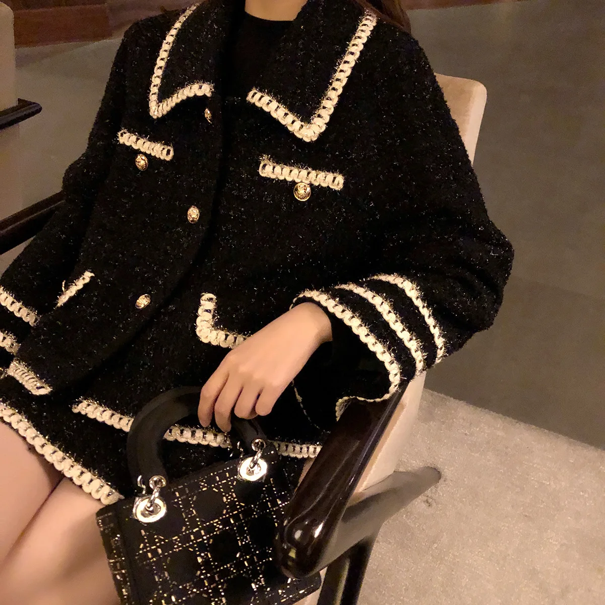 

2020 new autumn small fragrance tweed coat celebrity show thin age reduction two piece skirt suit foreign style female fashion