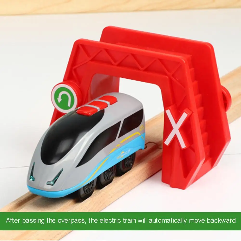 Премиальный деревянный набор поездов игрушечный на батарейках пластиковый