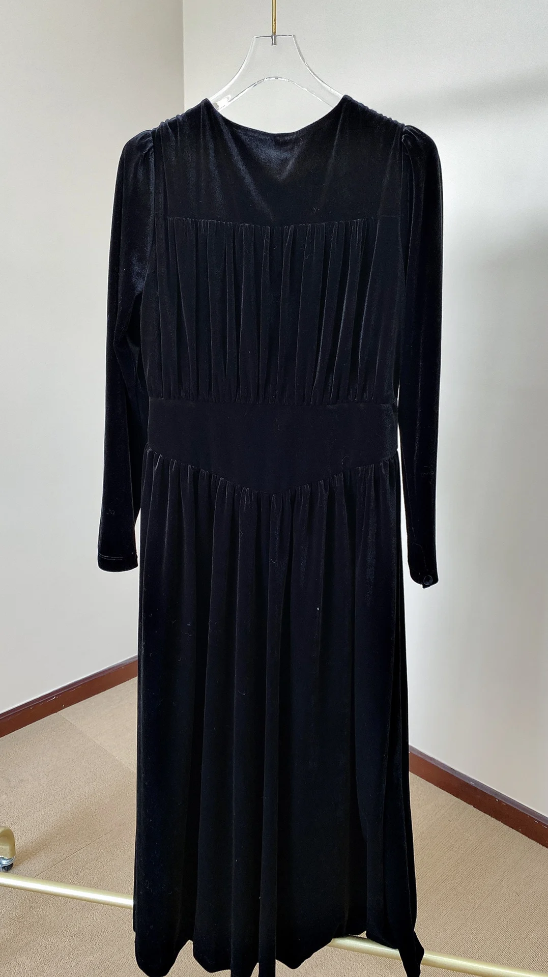 Модное женское платье осень 2021 новое шелковое вискозное бархатное черное |