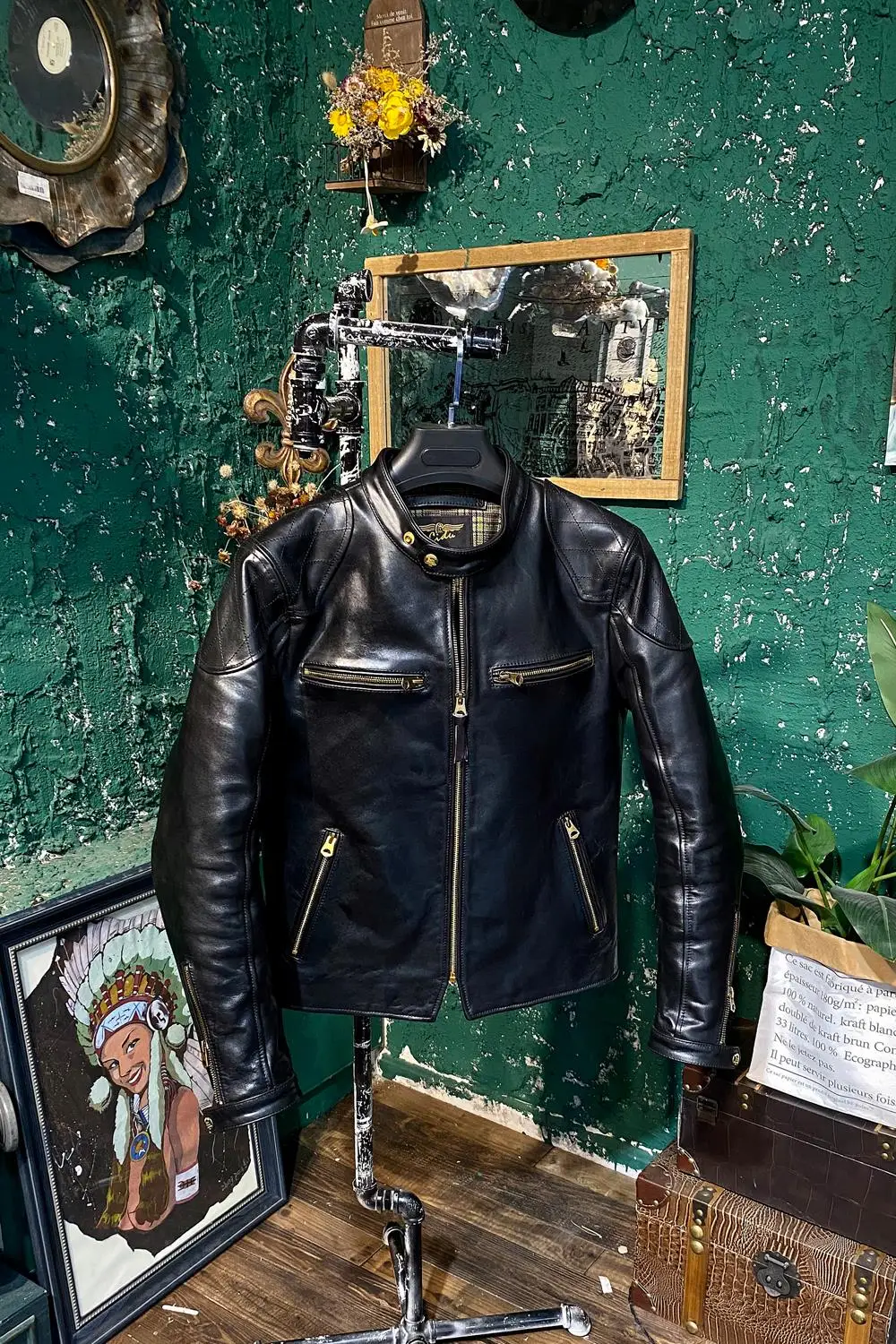 

Non-Coated Batik Horse Leather Stand Collar Motorcycle Jacket