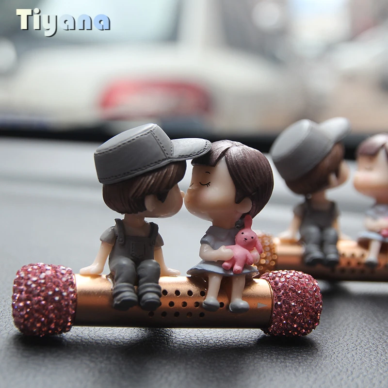 

Car Air Outlet Couple Aromatherapy Ornaments Creative Cute Female Cartoon Car Conditioning Port Decoration Clip Balm Fragrance 6