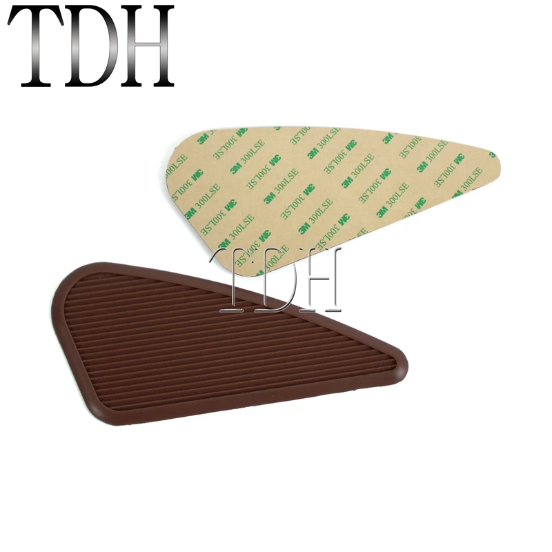 

2Pcs Motorcycle Tank Knee Pad Cafe Racer Side Panel Fuel Tank Traction Pad Sticker Protector for Harley Chopper Bobber Triumph